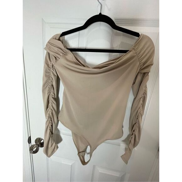 H&M women’s tan body suit medium NWT - Picture 2 of 5